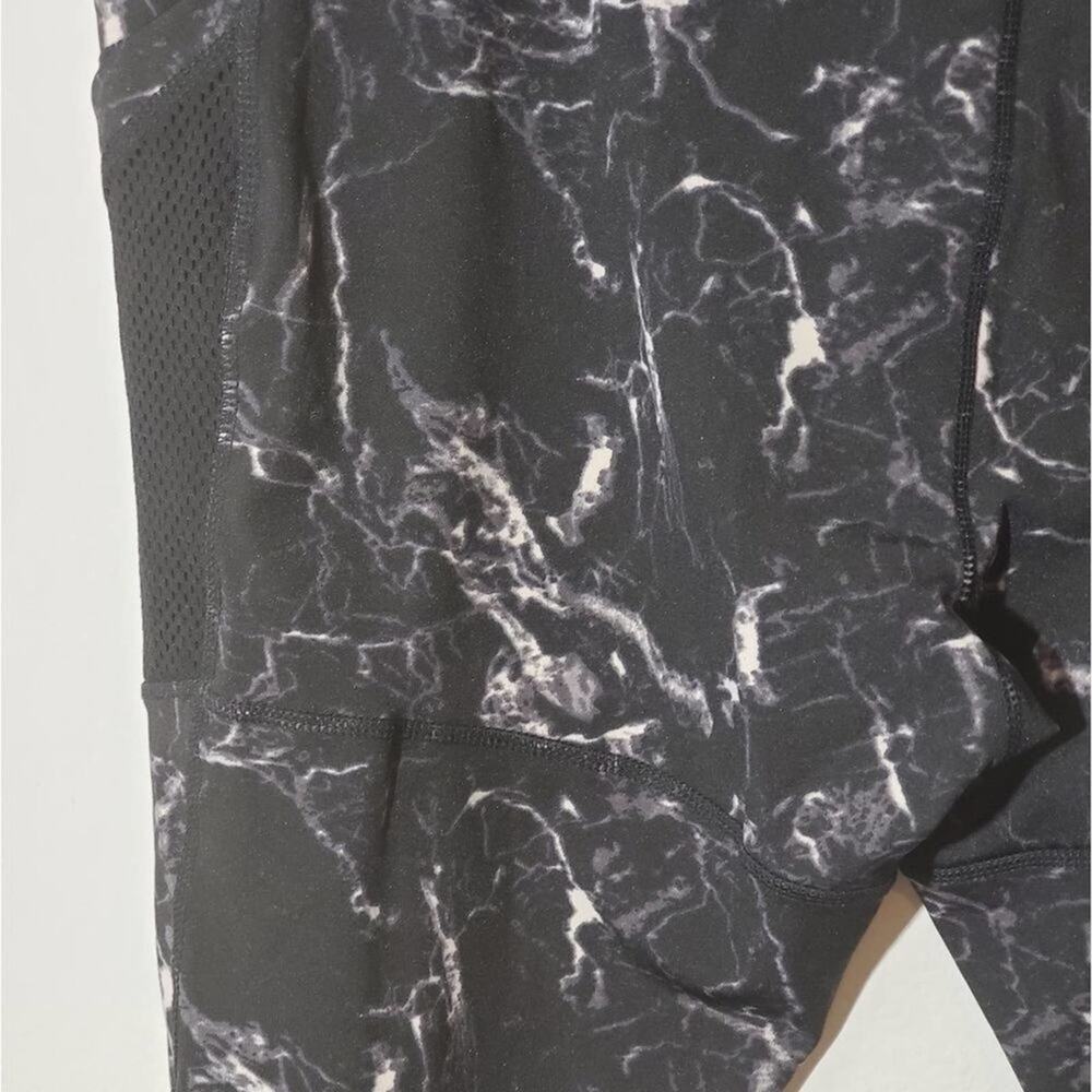 High Rise Compression Pocket Active Leggings Plus - image 6